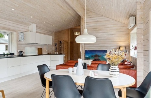 Knebel House | "Keijo" - 150m from the sea by Interhome