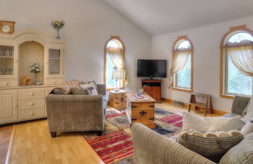 Rangeley House | Kelley - Gorgeous home tucked into the woods, just off the road, near Beaver Mountain Lake