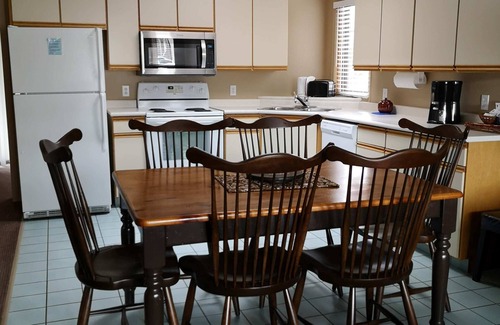 Central Okanagan House | Kelowna Timeshare July Rental for 1 Week