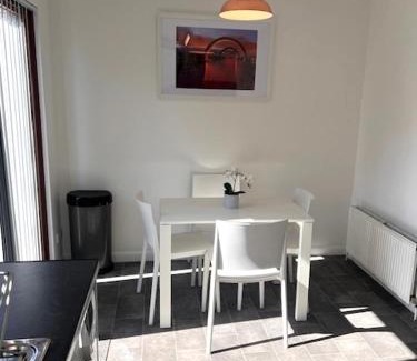Falkirk Apartment | Kelpies Serviced Apartments Hamilton- 2 Bedrooms