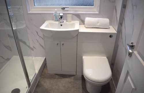 Larbert Apartment | Kelpies Serviced Apartments- Cromwell Apt