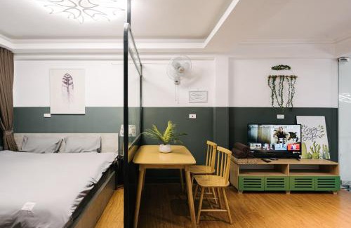 Hang Bac Villa | KemKayVilla w 5BR Bathtub RooftopViews 30s to HoanKiem Lake
