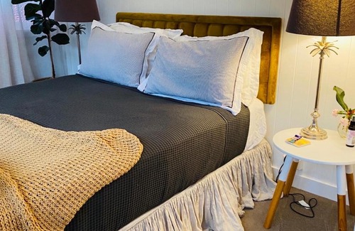 Kenilworth House | Kenilworth House offering 2 Suites