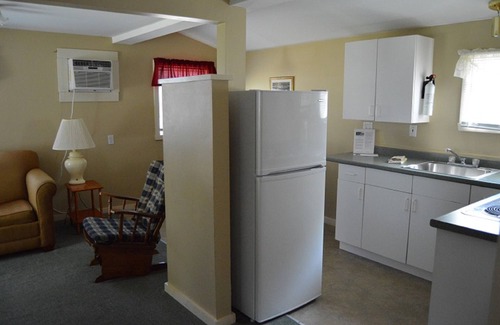 Kennebunk Hotel | Kennebunk Gallery Motel & Cottages