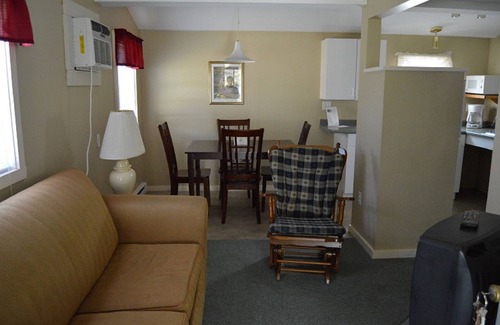 Kennebunk Hotel | Kennebunk Gallery Motel & Cottages