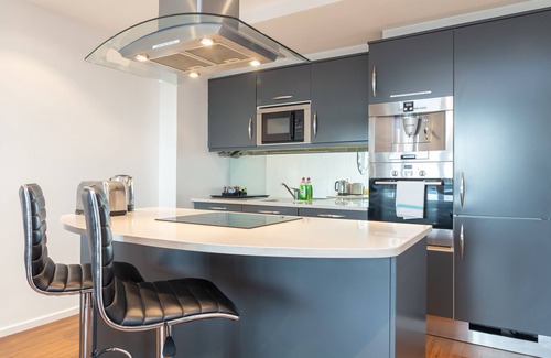Docklands Apartment | Kenny Apartment | ExCeL Centre | O2 Arena