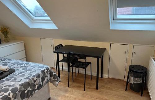 Kensal Green House | Kensal Lodge 2 Guest House