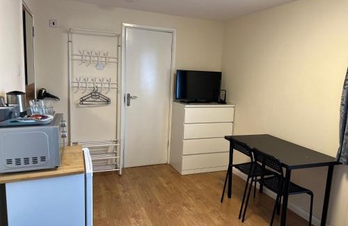 Kensal Green House | Kensal Lodge 2 Guest House