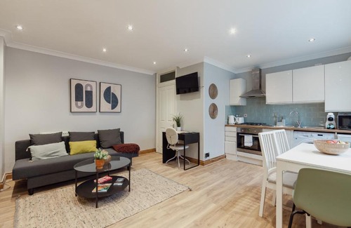 Abingdon Apartment | Kensington Nest Flat