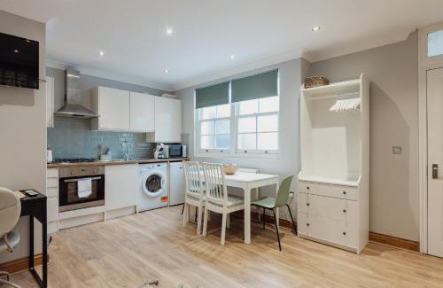 Abingdon Apartment | Kensington Nest Flat