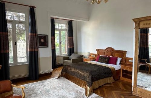 Adalar Hotel | Kensington Prince's Island Historical Mansion