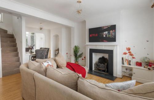 Kensington Apartment | Kensington Two Bedroom House