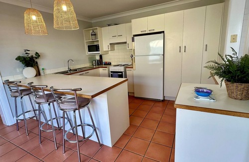 Central Mudgee Cottage | Kenso Cottage 30 –Small walk shops, cafes, Markets