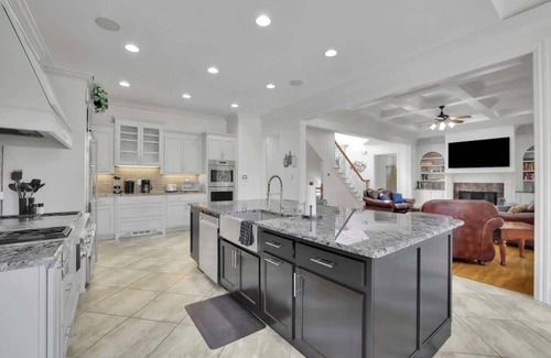 Sandy Springs House | Kenstone 7,500 SQFT - Sauna, Bar, Pool, PuttPutt