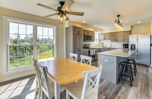 Gilbertsville House | Kentucky Lake Home w/Shared Dock!