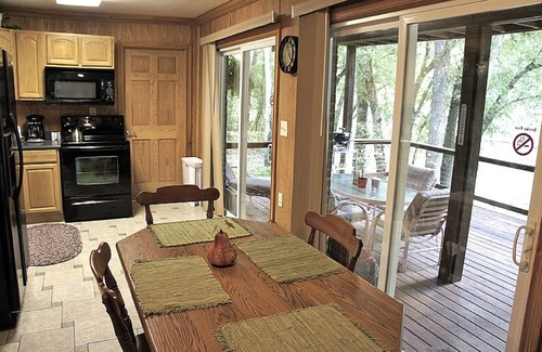 Lexington Cottage | Kentucky River Cottages ~ Featured on the Live Well Network's Sweet Retreats!