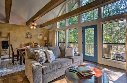Salem Apartment | Keowee Keys Home with Mountains View and Lake Access!