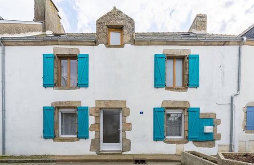 Plouhinec House | Ker Pesketaer - Three Bedroom House, Sleeps 6