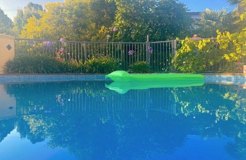 Kaiteriteri Cottage | Kereru Cottage- private self contained holiday cottage - Swimming Pool