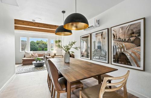 Kerns House | Kerns 6BR - New Spanish Style Group Stay