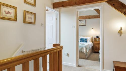 King's Stanley House | Kestrel Barn