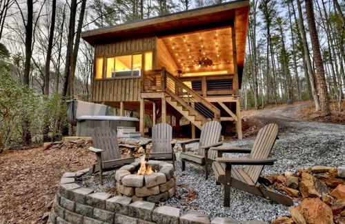 Blue Ridge Cabin | Keturah's Creek - Luxury Couples Tiny Cabin - 8 acres