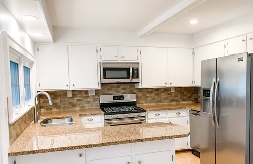 Penn Yan House | Keuka Lake Gem! Relax at our modern and cozy year-round lakefront home.