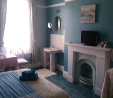 Kew Bed & Breakfast | Kew Gardens National Archives Forest Road