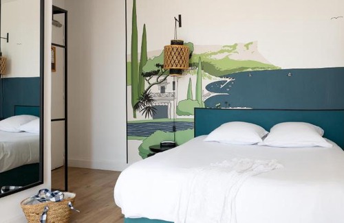 Bandol Hotel | Key Largo