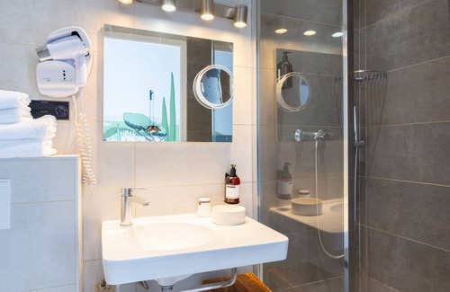 Bandol Hotel | Key Largo