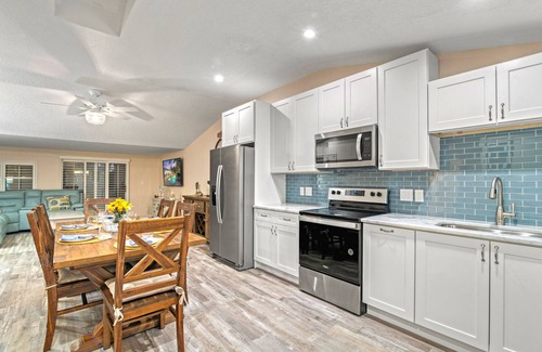 Siesta Key House | Key Life Living l Private Heated Pool & 5 Minute Walk to Crescent Beach