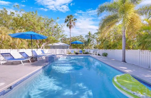 Islamorada House | Key Lime Cottage in the heart of Islamorada