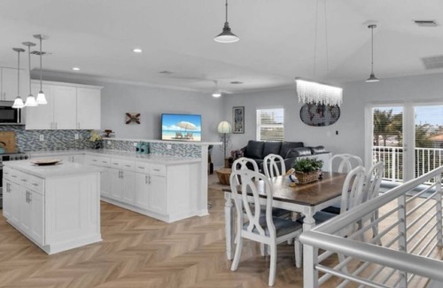 Cutthroat Harbor Estates House | Keys-y Livin only 20 minutes from Key West in the Florida Keys