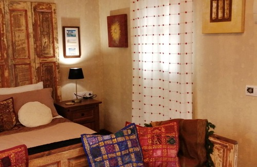 Gaucin Cabin | Khoomtaie Suite by Eco Moyano Posada