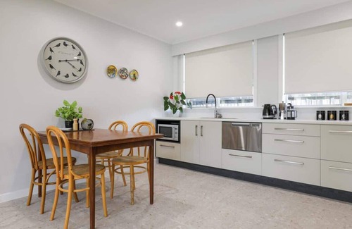 Rotorua Apartment | Kia Ora Apartment | Thermally Heated Central City