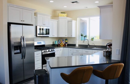 Cottonwood House | Kickin' It on Kindra! Modern 3 Bedroom New Build!