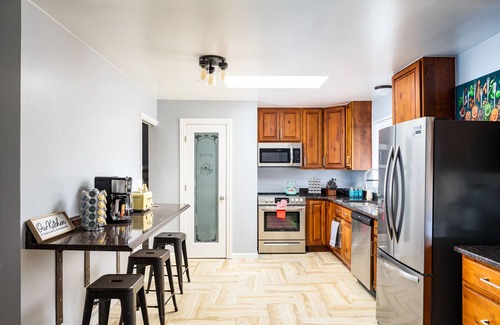 Northglenn House | ☆Kid Friendly ☆Hot Tub ☆Fire Pit ☆Arcades ☆Billiard ☆Gym