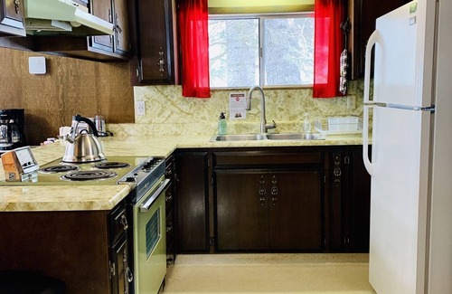 Island Park Cabin | Kid friendly - Rustic Charm - 23 miles to YNP