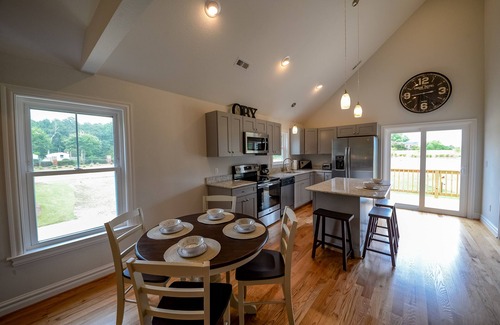 Harbinger House | KIL9103 Hogan Cottage. Pets OK, Golf Resort, Pool & Fitness