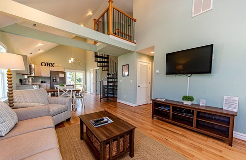 Harbinger House | KIL9109 Kilmarlic Garcia Cottage. Golf Resort, Community Pool & Fitness