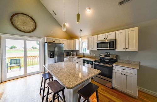 Harbinger House | KIL9115 Snead Cottage. Pets OK, Golf Resort, Community Pool & Fitness