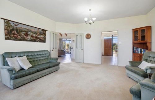 Martinborough House | Killeigh - Martinborough Holiday Home