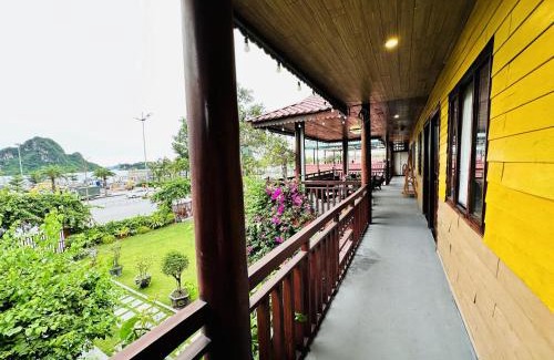 Ha Long House | Kim An Homestay, Pizza - Cafe