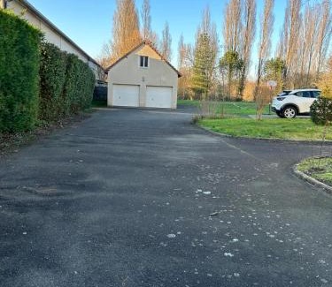 Arnage House | Kindia au Mans Maison 7pers, 3km circuit des 24H