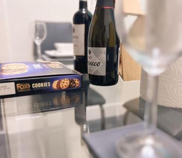 Falkirk Apartment | King Apartment