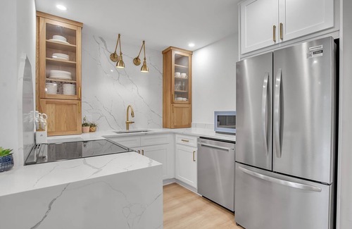 Ellicottville Condo | King Bed, A/C, Pickleball, Patio w/Grill