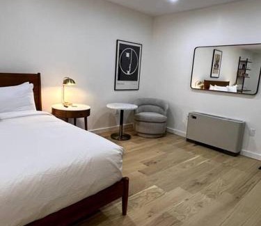 Bangor Apartment | King Bed, Historic Hotel, Bangor, Room # 101