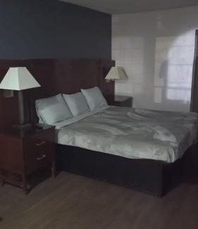 Jackson Apartment | King Bed Hotel Room 254