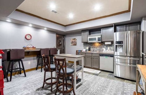 Canton House | King Bed, Pool Table & Movie Theatre - Pet Friendly!