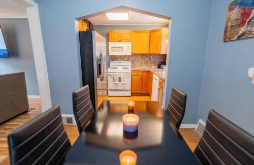 Dearborn Apartment | King Bed Private Home